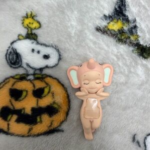 Sonny Angel - Dreaming elephant hipper
